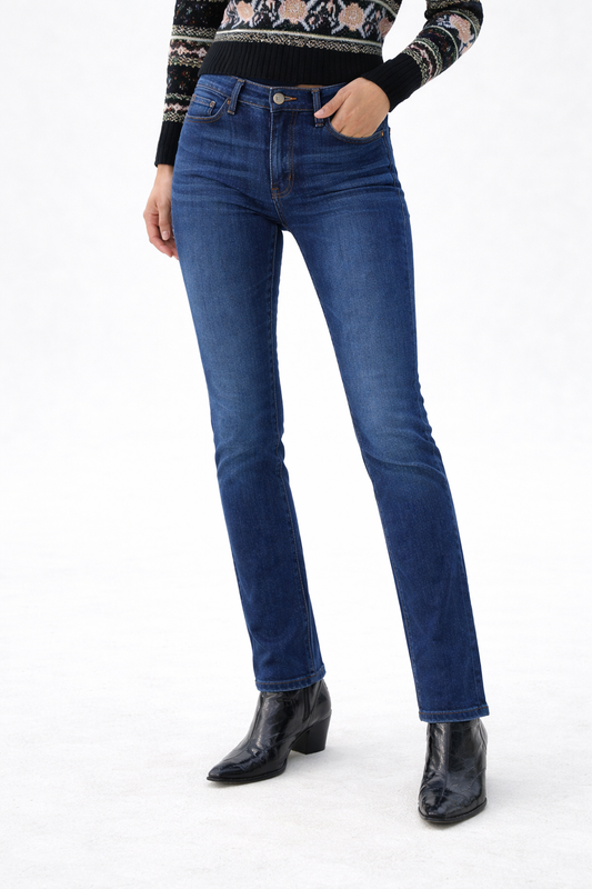 Women’s Dark Wash Skinny Jean’s