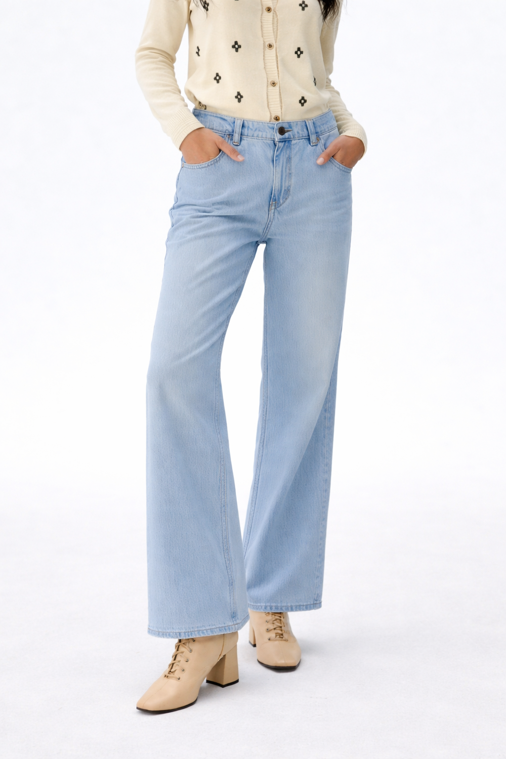 Women's Light Blue Wide-Leg Jeans